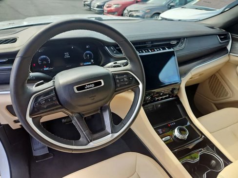 Used 2023 Jeep Grand Cherokee L Limited image 20