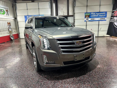 Used 2019 Cadillac Escalade ESV Luxury image 7