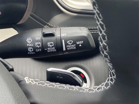 New 2025 Jeep Grand Cherokee L Altitude image 57
