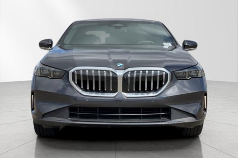 Used 2024 BMW 530i xDrive w/ Premium Package image 9