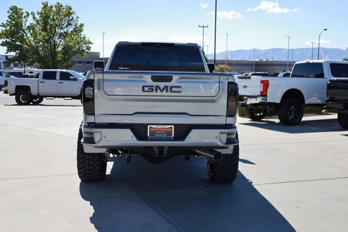Used 2025 GMC Sierra 2500 Denali Ultimate image 5