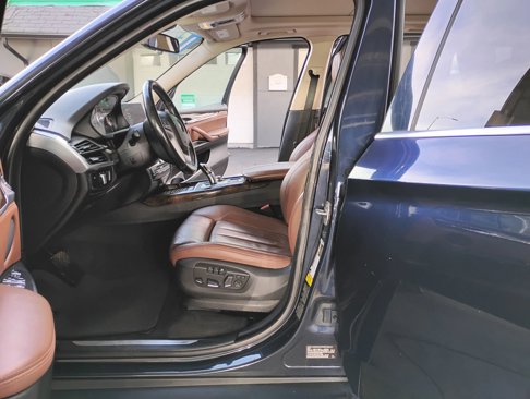 Used 2015 BMW X5 xDrive35i w/ Premium Package image 8
