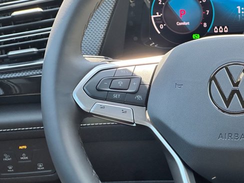 New 2026 Volkswagen Atlas Cross Sport SEL R-Line image 15