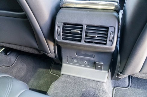 New 2026 Land Rover Range Rover Velar Dynamic SE image 24
