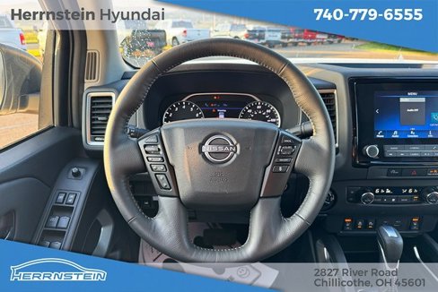Used 2024 Nissan Frontier SV w/ SV Convenience Package image 8