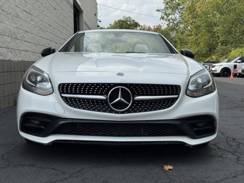 Used 2019 Mercedes-Benz SLC 300 w/ Premium Package image 10