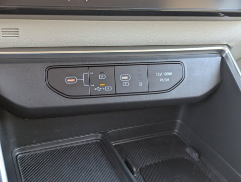 Certified 2025 Kia Carnival EX image 27