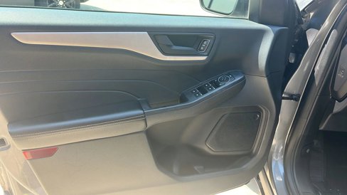 Used 2022 Ford Escape SE w/ Convenience Package image 9