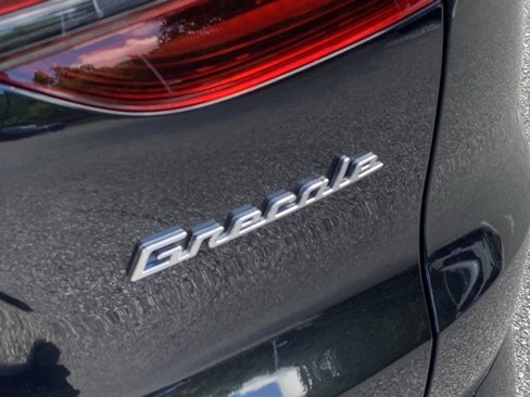 New 2025 Maserati Grecale Modena image 15