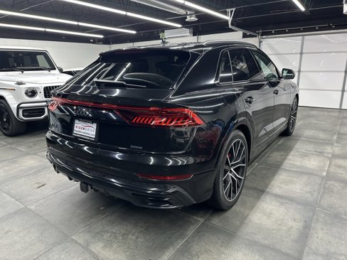 Used 2023 Audi Q8 Prestige image 7