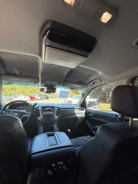 Used 2018 Chevrolet Suburban LT image 10