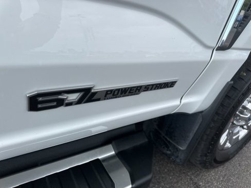 Certified 2024 Ford F250 Lariat w/ Chrome Package image 7
