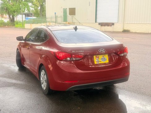 Used 2016 Hyundai Elantra SE image 7