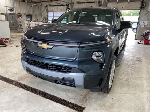 New 2026 Chevrolet Silverado EV LT image 5