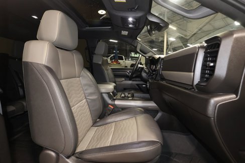 Certified 2024 Chevrolet Silverado 2500 ZR2 w/ Technology Package image 29