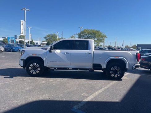 Used 2024 GMC Sierra 2500 Denali w/ Denali Reserve Package image 3
