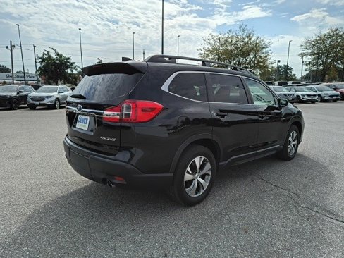 Used 2022 Subaru Ascent Premium image 5