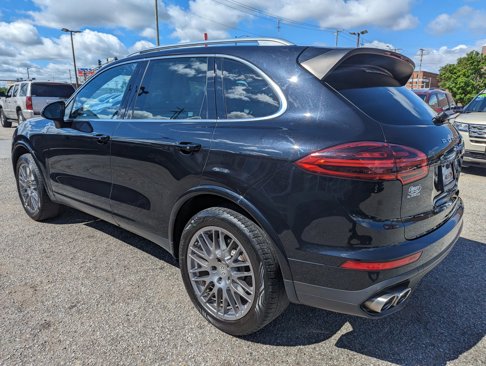 Used 2016 Porsche Cayenne S w/ Premium Plus Package image 8