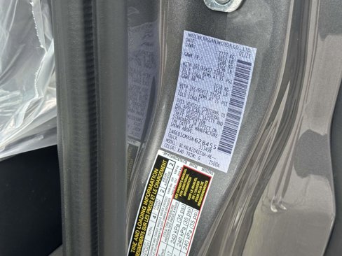 Used 2025 Nissan Frontier SV image 11
