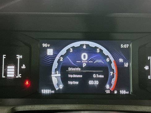 Used 2025 Toyota Tacoma SR5 image 19