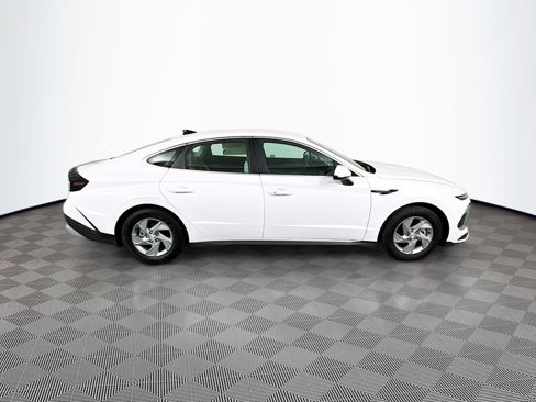 Certified 2025 Hyundai Sonata SE image 4