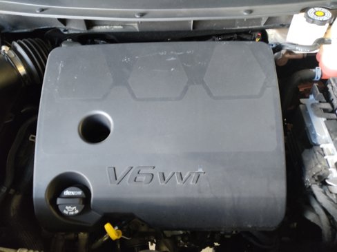 Used 2022 Chevrolet Traverse LS image 30