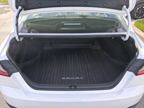 Used 2025 Toyota Camry LE image 12