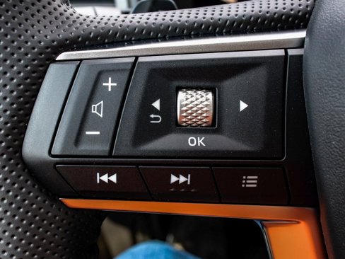 New 2025 Mitsubishi Outlander AWD image 29
