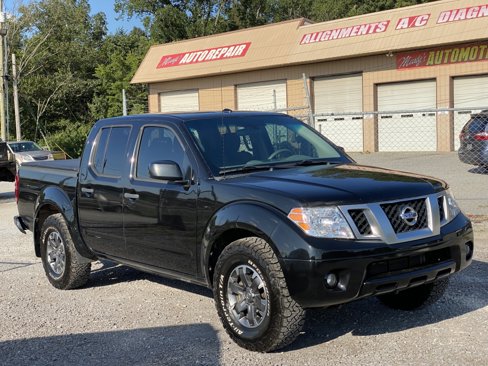 Used 2017 Nissan Frontier Desert Runner image 3