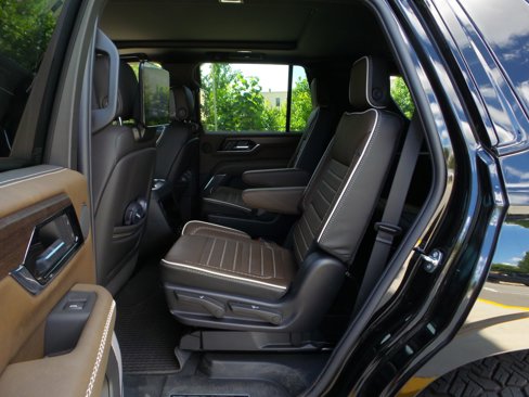 Used 2025 GMC Yukon Denali Ultimate image 12