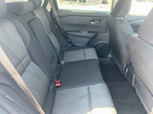 Used 2025 Nissan Rogue SV image 33
