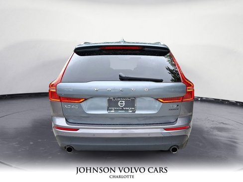 Used 2019 Volvo XC60 T5 Momentum w/ Multimedia Package image 29