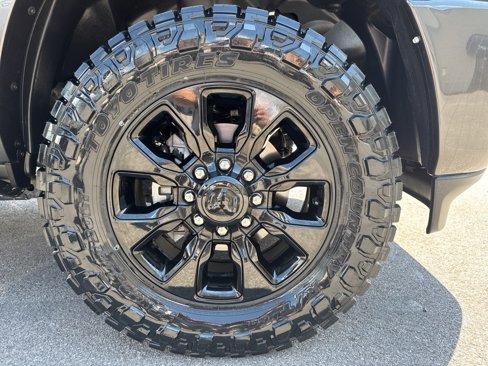 Used 2024 RAM 2500 Limited image 11