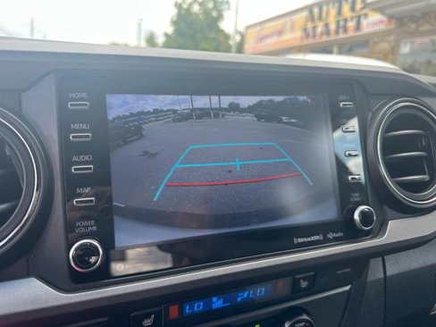 Used 2022 Toyota Tacoma TRD Sport w/ TRD Premium Sport Package image 18