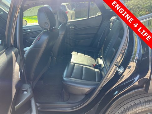 Used 2024 Chevrolet Trax RS w/ Sunroof Package image 20