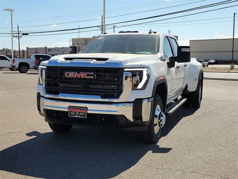 New 2025 GMC Sierra 3500 Pro image 4
