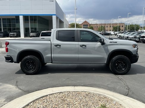 Used 2025 Chevrolet Silverado 1500 ZR2 w/ Technology Package image 12