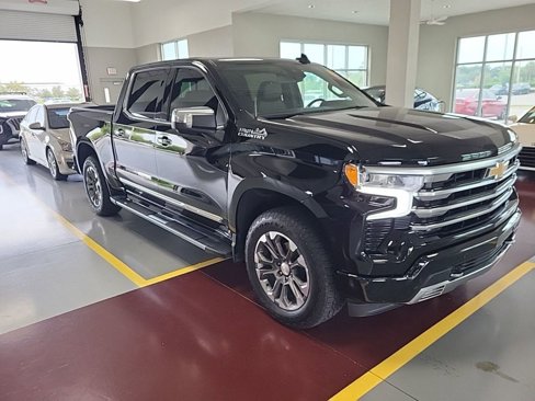 Used 2024 Chevrolet Silverado 1500 High Country image 5