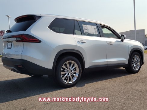 New 2025 Toyota Grand Highlander AWD image 3