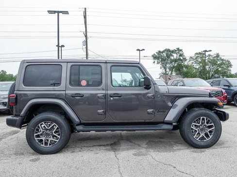 New 2025 Jeep Wrangler Sahara image 5