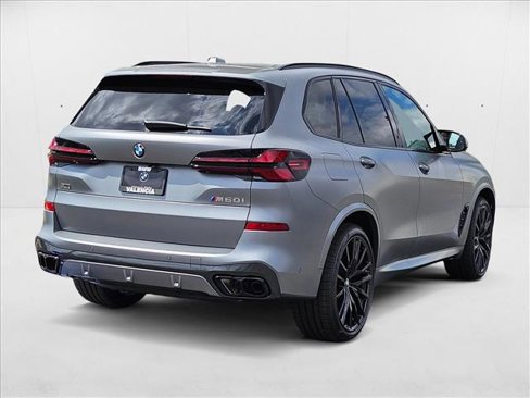 New 2026 BMW X5 M60i w/ Climate Comfort Package image 2