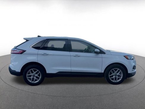 Used 2024 Ford Edge SEL image 16