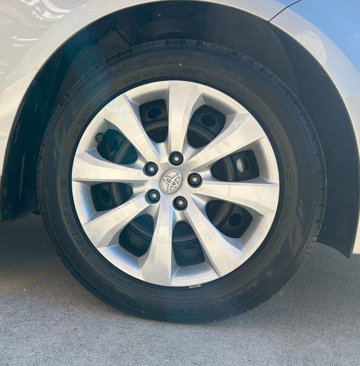 Used 2021 Toyota Corolla LE w/ Carpet Mat Package (TMS) image 39