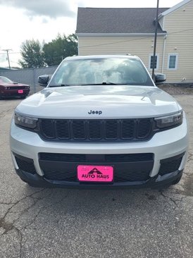 Used 2023 Jeep Grand Cherokee L Laredo image 25