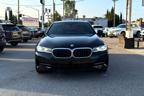 Used 2022 BMW 530i w/ Convenience Package image 2