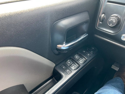 Used 2018 Chevrolet Silverado 1500 W/T w/ Trailering Package image 15