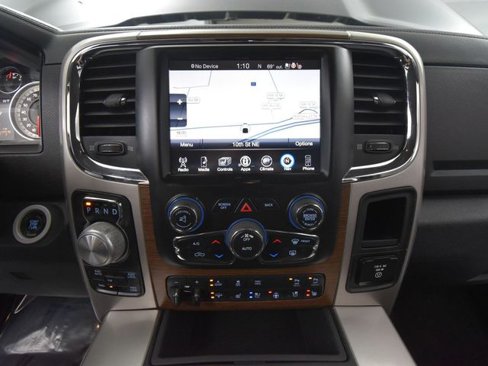 Used 2016 RAM 1500 Laramie w/ Convenience Group image 29