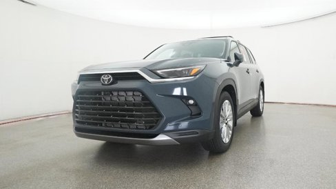 New 2026 Toyota Grand Highlander AWD image 4