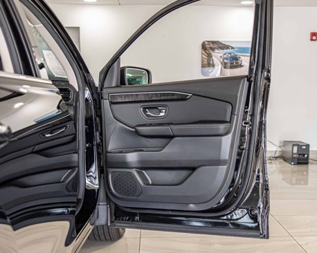 Used 2025 Honda Pilot Elite image 43