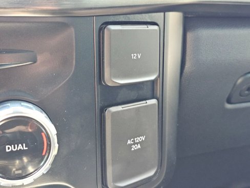 Used 2023 Ford F350 Lariat w/ Lariat Ultimate Package image 34